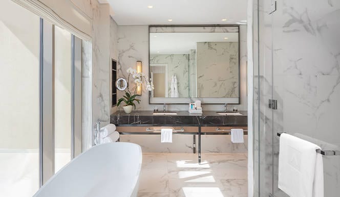 Address Beach Resort Fujairah - Address Fujairah Suite Bathroom